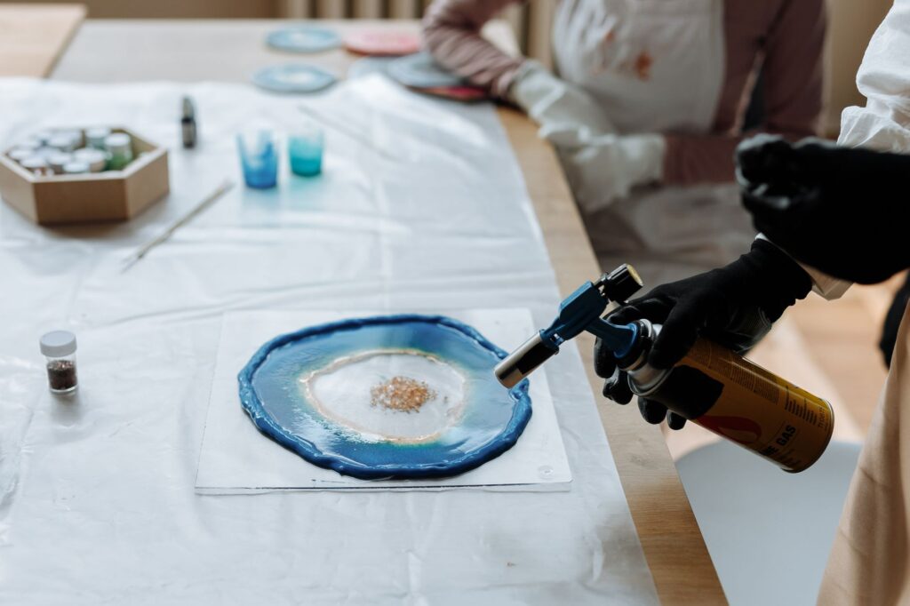 Quy Trình Thi Công Sơn Epoxy Chuẩn Chuyên Nghiệp: Hướng Dẫn Từ A-Z