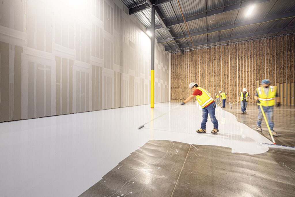 Sơn Epoxy Là Gì? Toàn Tập Về Loại Sơn "Thần Kỳ" Cho Mọi Công Trình